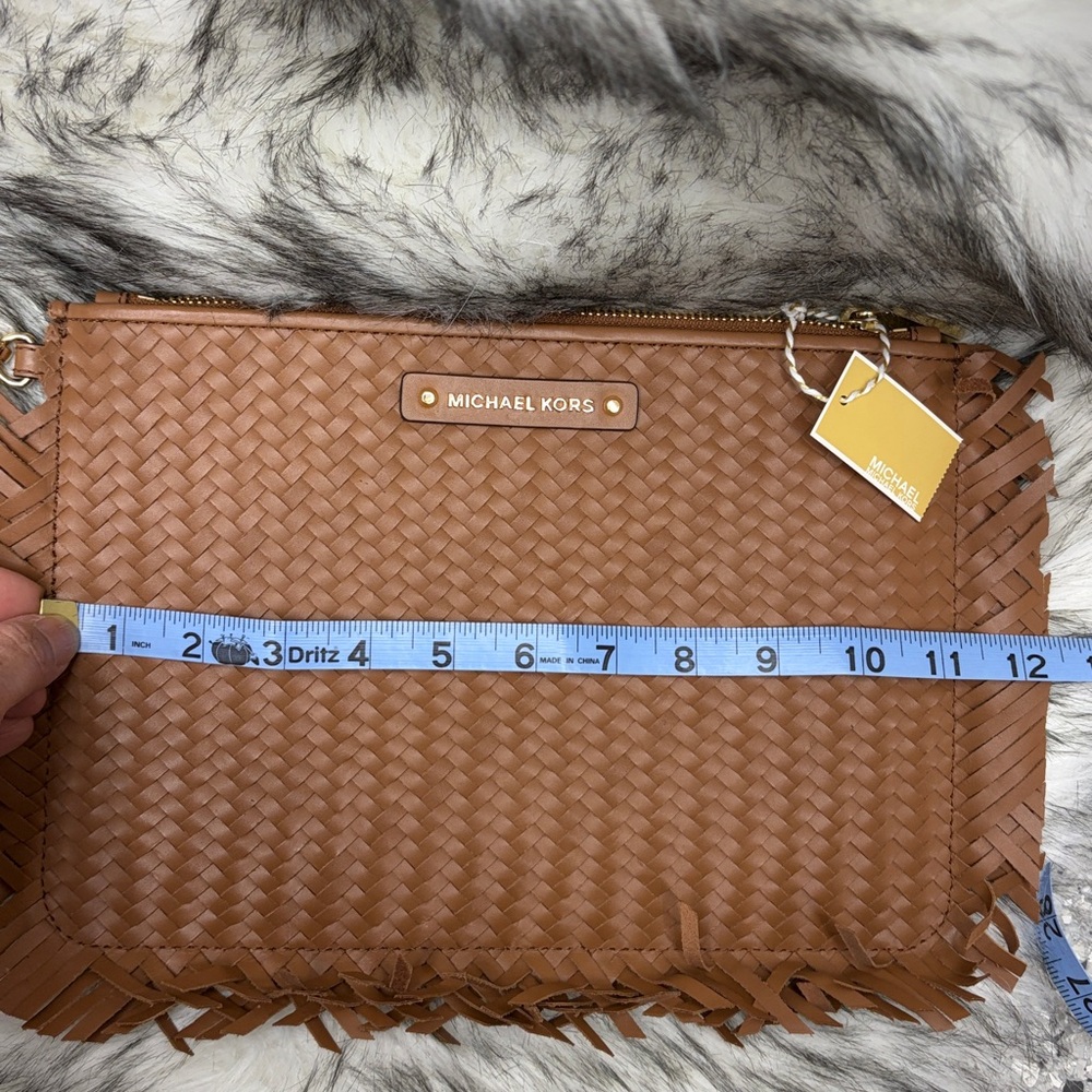 Michael Kors jet set Tan Woven leather large Fringe Clutch wristlet - Picture 4 of 9